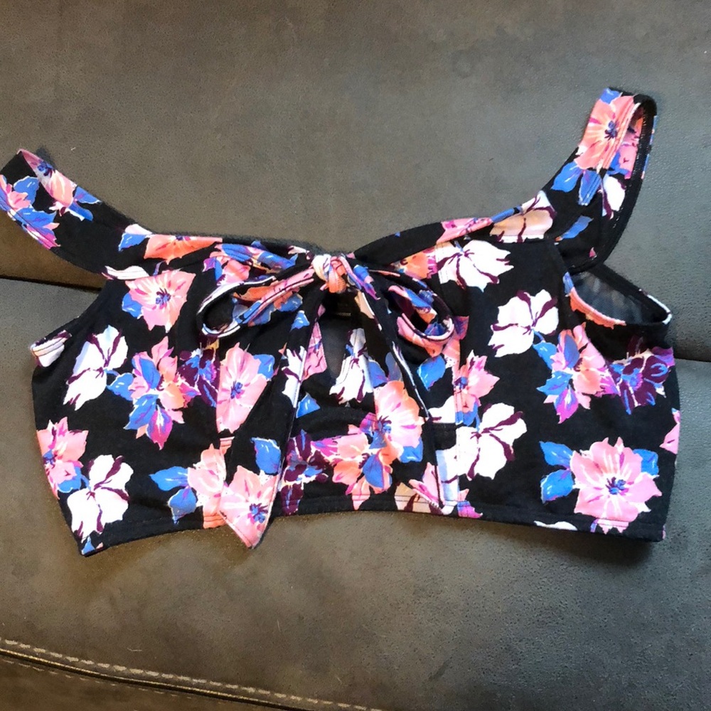 NWOT Intimately Free People tie up bralette, S